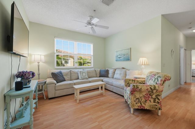 114 Lighthouse Cir, J, Tequesta, FL 33469