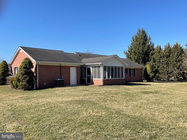 501 SUNRISE DRIVE, Moorefield, WV 26836