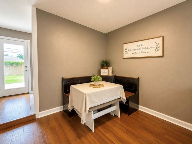 4718 Meadow Park Drive, Houston, TX 77048