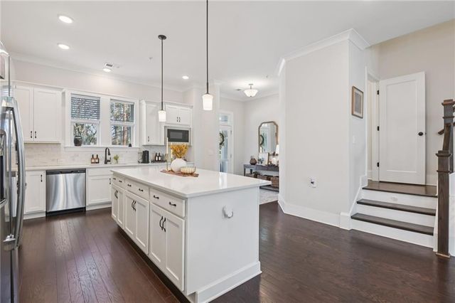 2738 Bell Drive SE, Smyrna, GA 30080