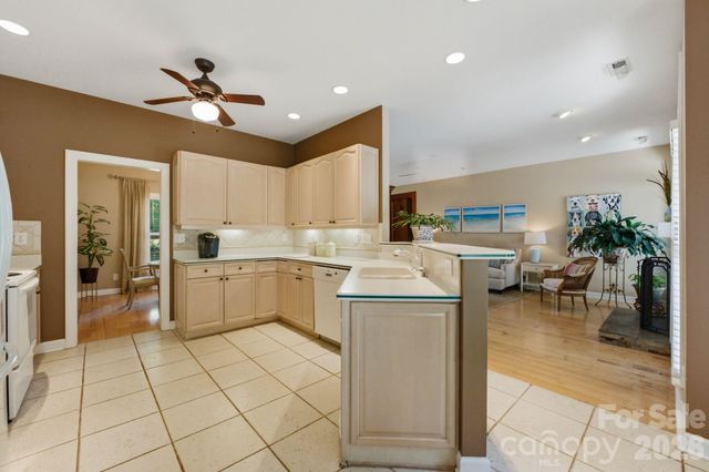 8247 Camelia Lane, Denver, NC 28037
