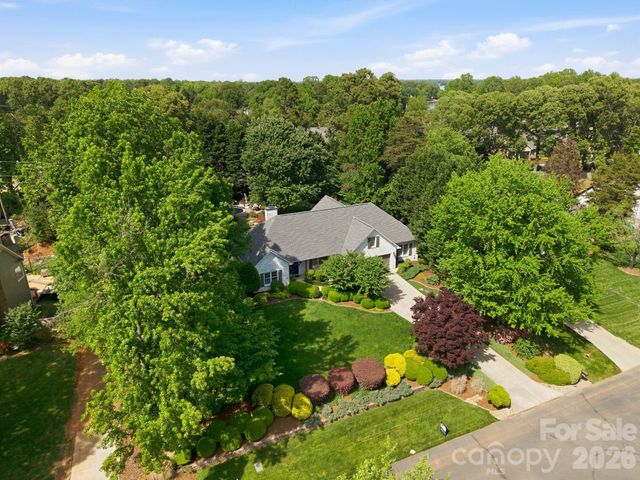 8247 Camelia Lane, Denver, NC 28037