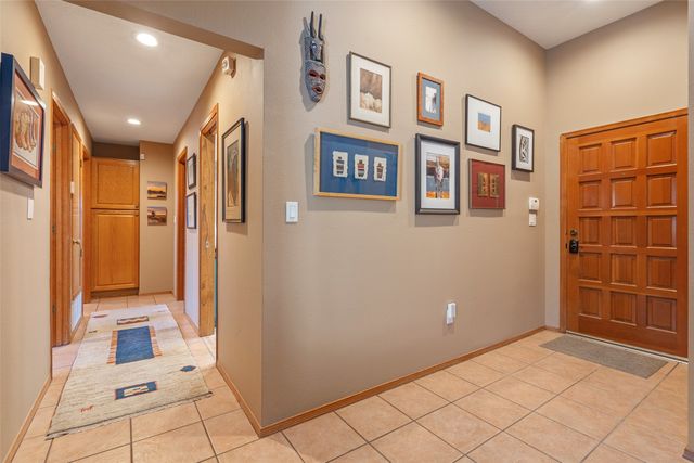 7487 Sagebrush Road, Santa Fe, NM 87507