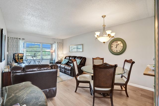 2901 E Sunrise Lakes Drive E 305, Sunrise, FL 33322