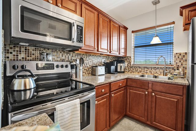 2901 E Sunrise Lakes Drive E 305, Sunrise, FL 33322
