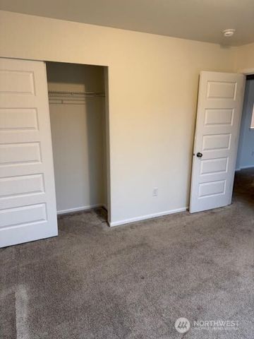 1420 32nd Street NW, Puyallup, WA 98371