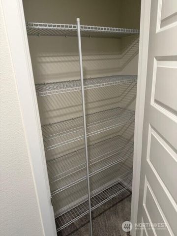 1420 32nd Street NW, Puyallup, WA 98371