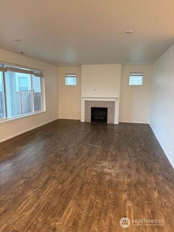 1420 32nd Street NW, Puyallup, WA 98371