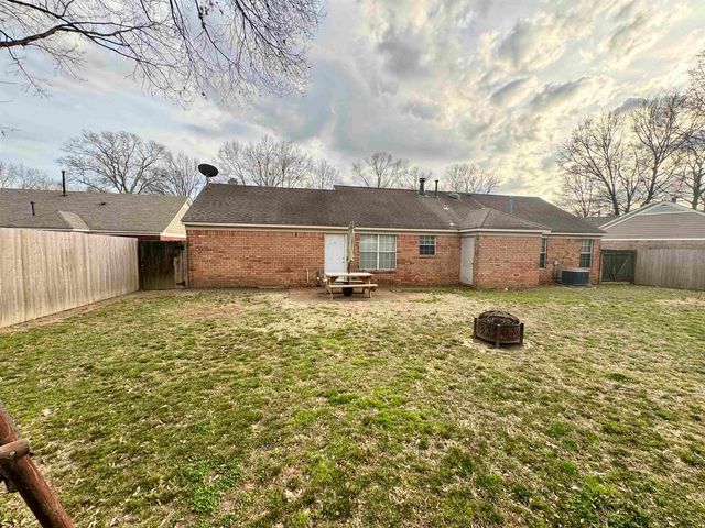 4428 WILLOW SPRINGS CV, Millington, TN 38053