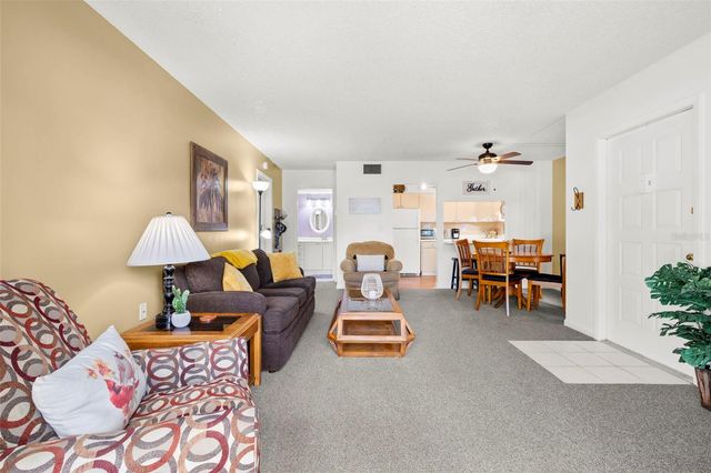1290 PINE RIDGE CIRCLE E E1, Tarpon Springs, FL 34688