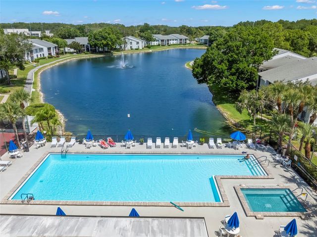 1290 PINE RIDGE CIRCLE E E1, Tarpon Springs, FL 34688