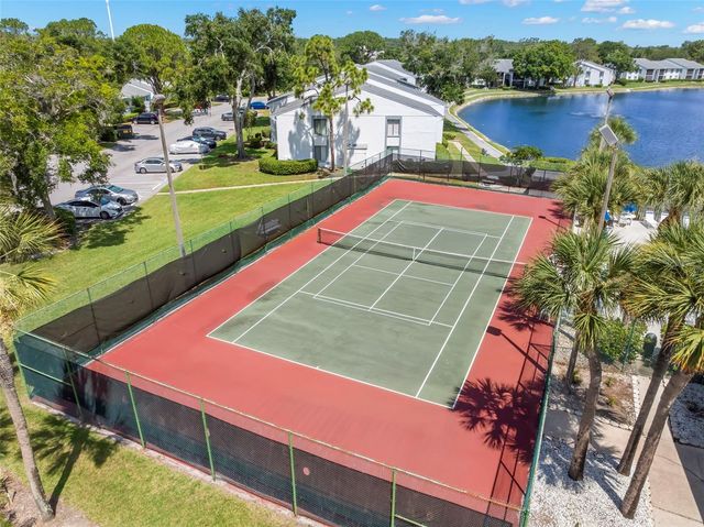 1290 PINE RIDGE CIRCLE E E1, Tarpon Springs, FL 34688
