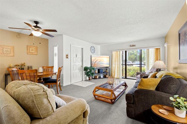 1290 PINE RIDGE CIRCLE E E1, Tarpon Springs, FL 34688