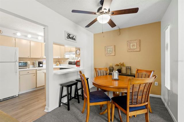 1290 PINE RIDGE CIRCLE E E1, Tarpon Springs, FL 34688