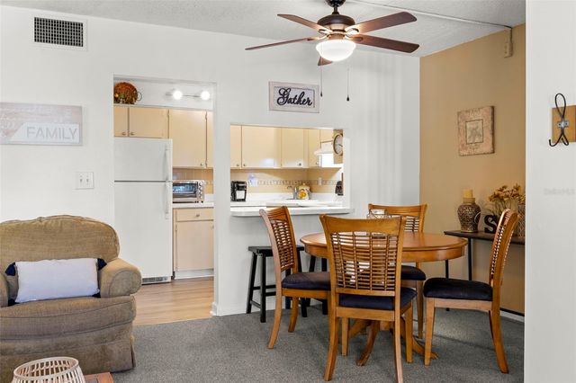 1290 PINE RIDGE CIRCLE E E1, Tarpon Springs, FL 34688