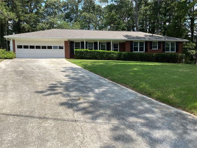 1944 Lashley Court, Snellville, GA 30078