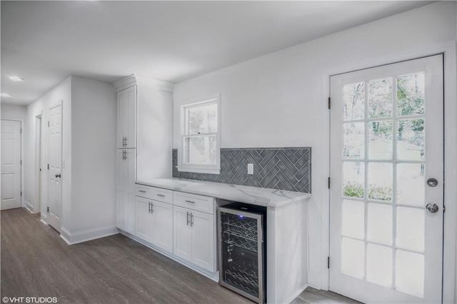 1944 Lashley Court, Snellville, GA 30078