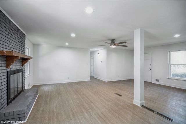 1944 Lashley Court, Snellville, GA 30078
