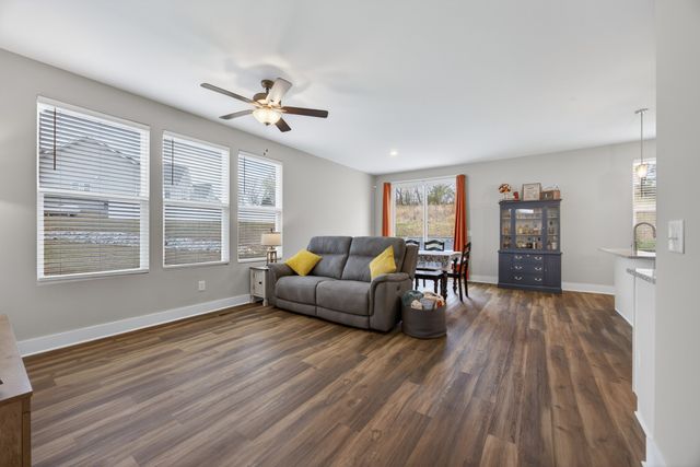 2030 Morgan Ct, Springfield, TN 37172