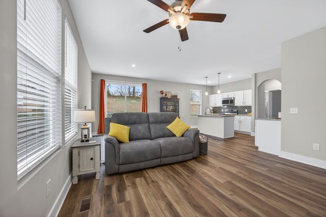 2030 Morgan Ct, Springfield, TN 37172