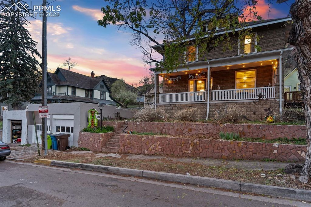 819 Duclo Avenue, Manitou Springs, CO 80829 — exterior