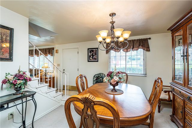 168 Carmella Dr, White Oak, PA 15131