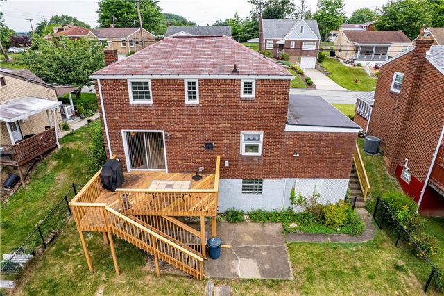 168 Carmella Dr, White Oak, PA 15131