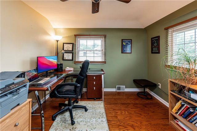 168 Carmella Dr, White Oak, PA 15131