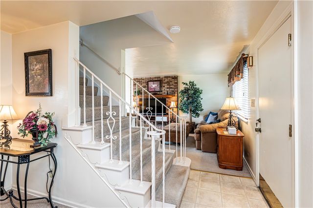 168 Carmella Dr, White Oak, PA 15131