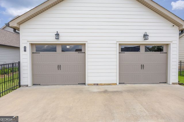 407 Tuscany Village Drive, Ringgold, GA 30736
