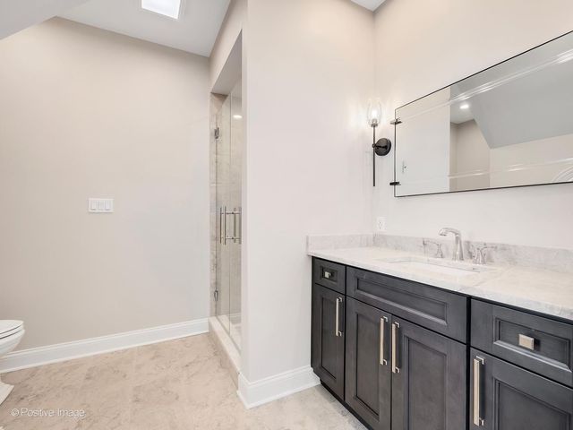 20 Natoma Drive, Oak Brook, IL 60523