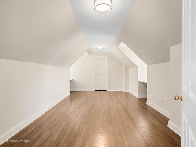 20 Natoma Drive, Oak Brook, IL 60523