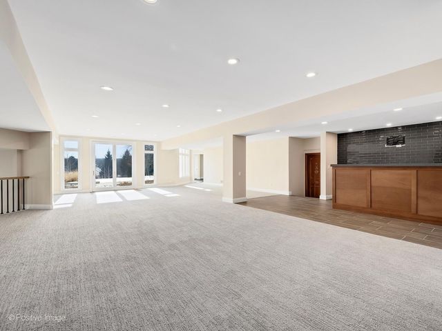 20 Natoma Drive, Oak Brook, IL 60523