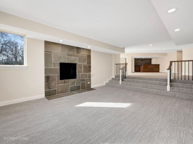 20 Natoma Drive, Oak Brook, IL 60523
