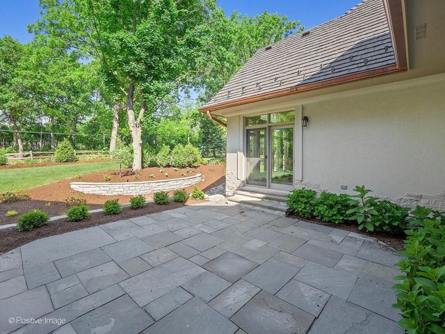 20 Natoma Drive, Oak Brook, IL 60523