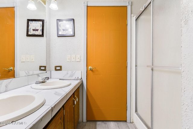 611 Saint Clair Road, Breaux Bridge, LA 70517