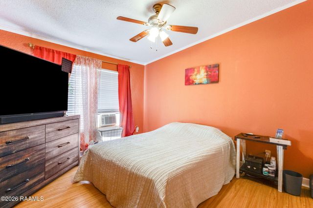 611 Saint Clair Road, Breaux Bridge, LA 70517