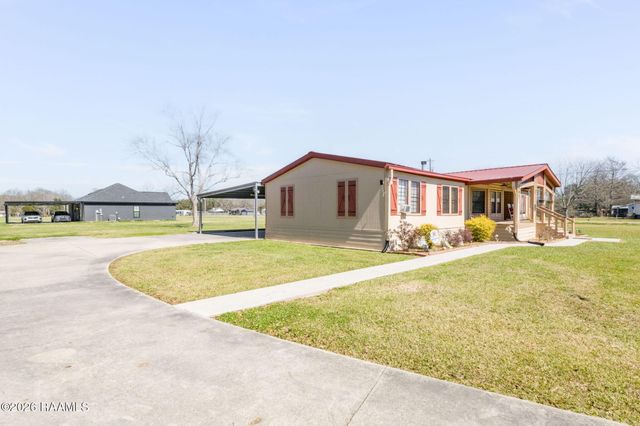 611 Saint Clair Road, Breaux Bridge, LA 70517