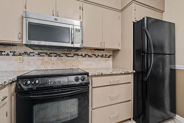 5104 N Cedar, North Little Rock, AR 72116