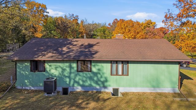 2235 Center Lane, Dixon, IL 61021