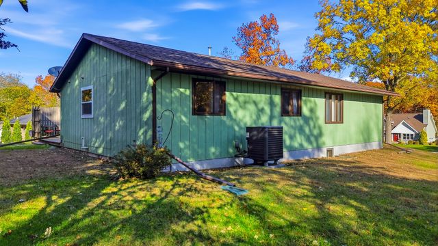 2235 Center Lane, Dixon, IL 61021