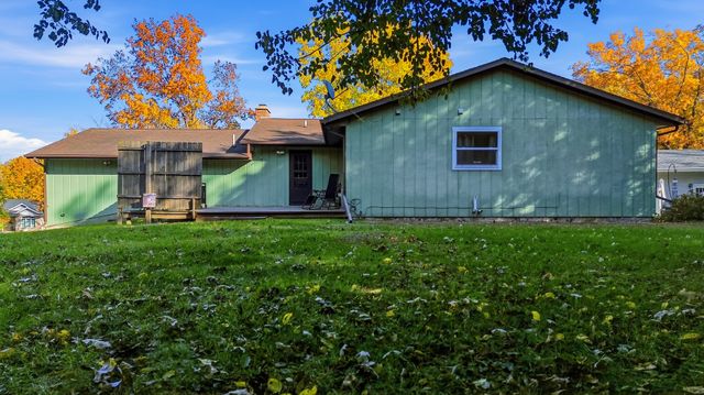 2235 Center Lane, Dixon, IL 61021