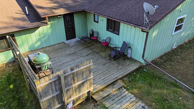 2235 Center Lane, Dixon, IL 61021