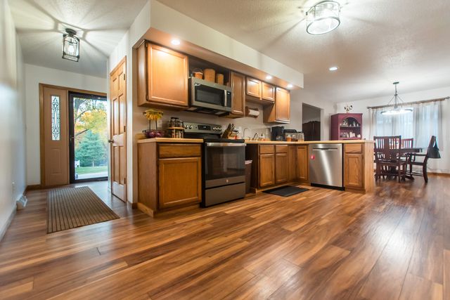 2235 Center Lane, Dixon, IL 61021