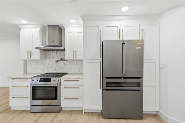 1048 Admirals Walk, Vero Beach, FL 32963