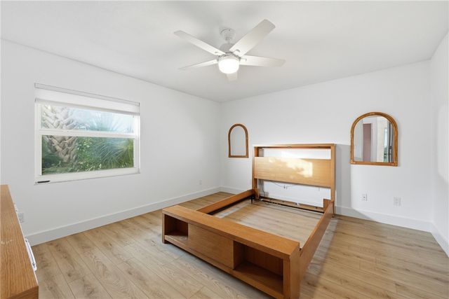 1048 Admirals Walk, Vero Beach, FL 32963