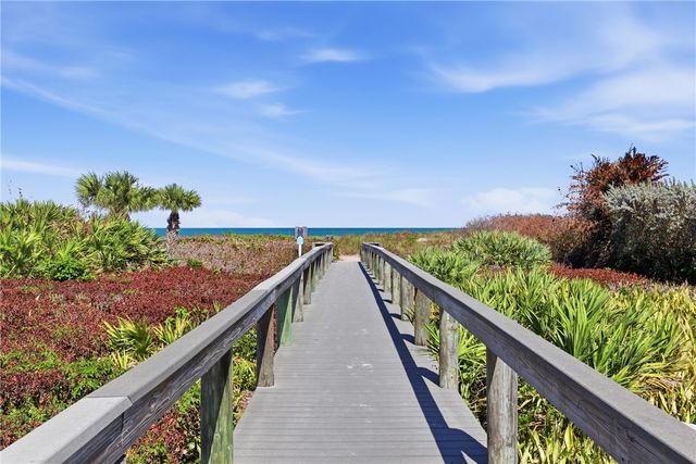 1048 Admirals Walk, Vero Beach, FL 32963