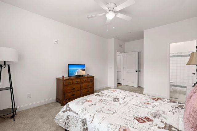 305 Flowering Peach 203, Charleston, SC 29414