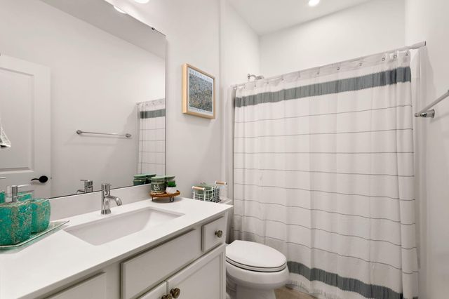 305 Flowering Peach 203, Charleston, SC 29414