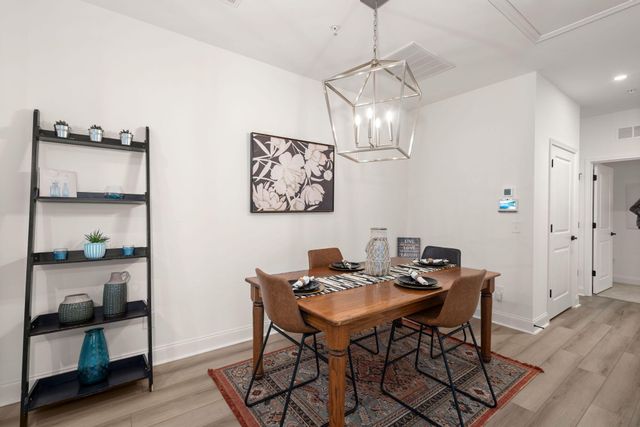 305 Flowering Peach 203, Charleston, SC 29414